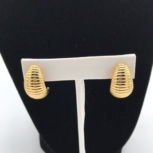 Monet vintage gold tone ribbed half-hoop earrings